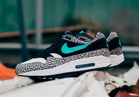 atmos x air max 1 price.